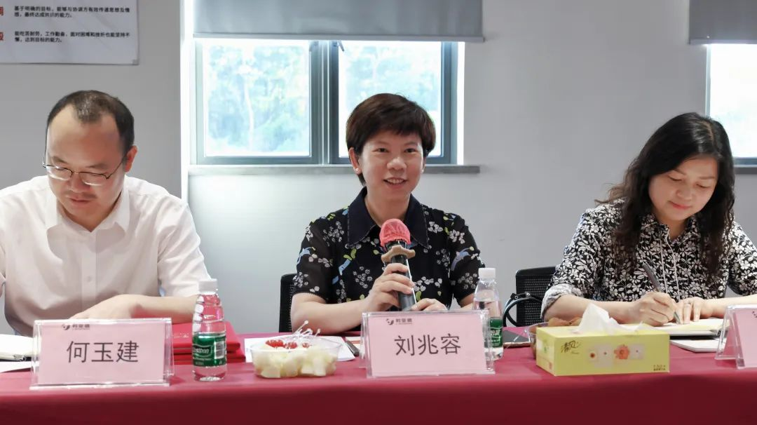 xkty.com星空与成都市郫都区达成战略合作 推动成都影视城建设